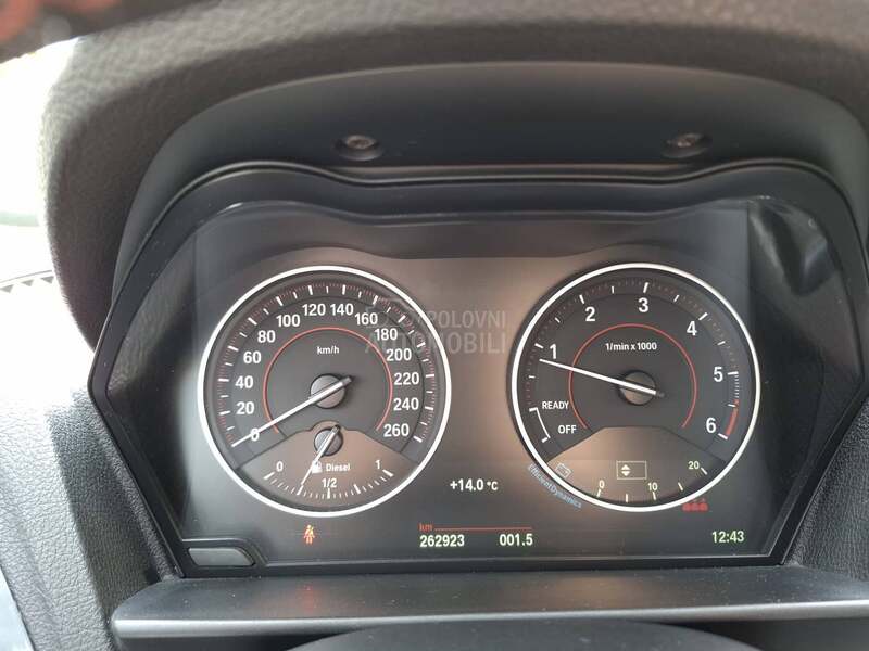 BMW 118 118d SPORT