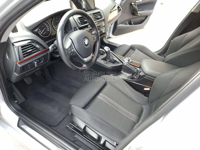 BMW 118 118d SPORT