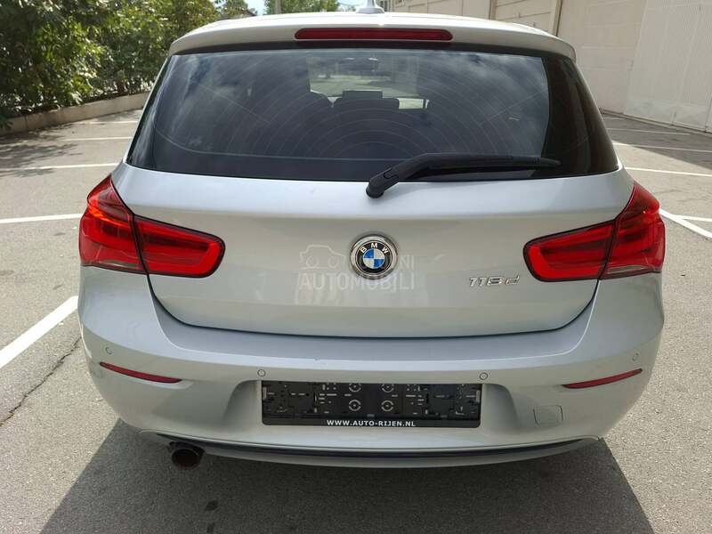 BMW 118 118d SPORT