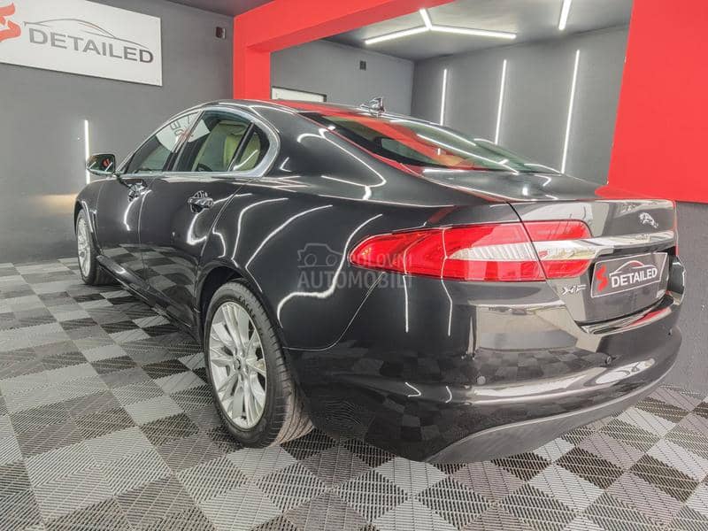 Jaguar XF 2.2 D Luxury T.O.P.