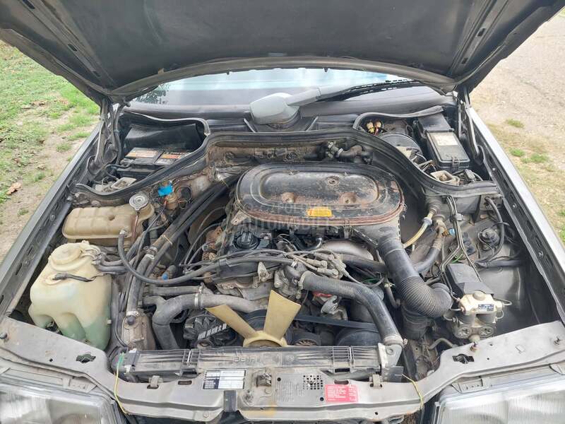 Mercedes Benz E 200 