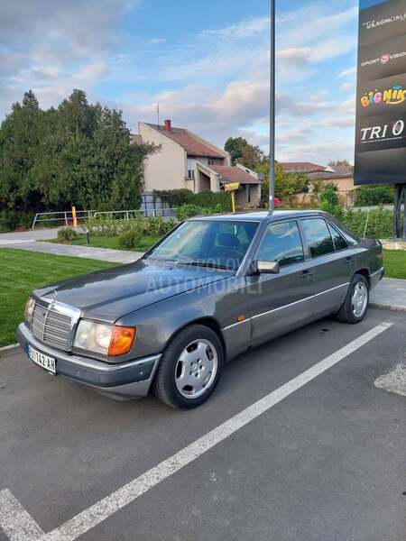 Mercedes Benz E 200 