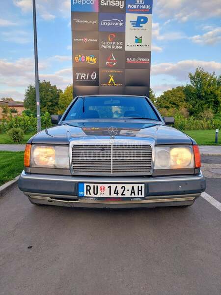 Mercedes Benz E 200 