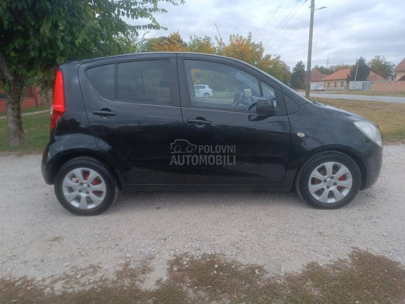 Opel Agila 