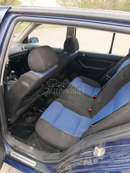 Volkswagen Golf 4 