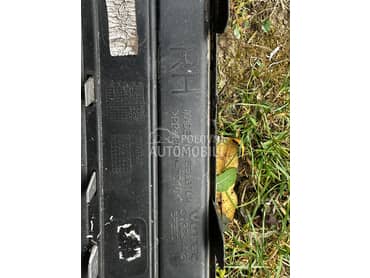 maskica za Volvo XC90 od 2016. do 2019. god.