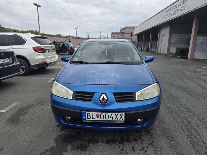 Renault Megane sa tablama