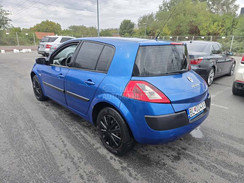 Renault Megane sa tablama