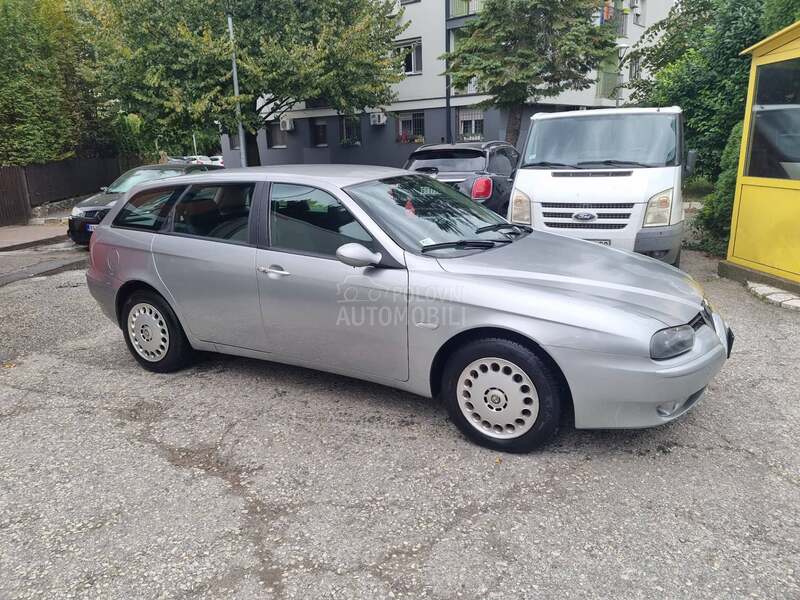 Alfa Romeo 156 
