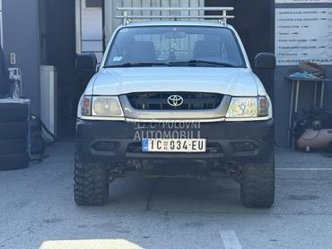 Toyota Hilux 