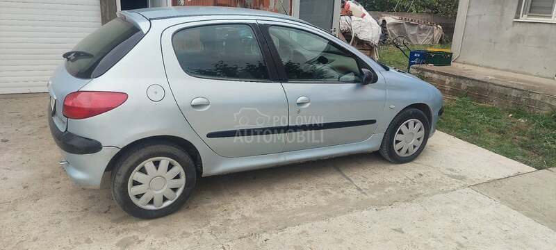 Peugeot 206 
