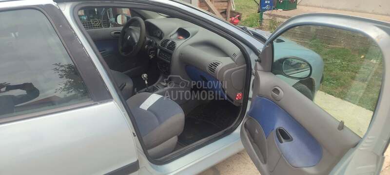 Peugeot 206 