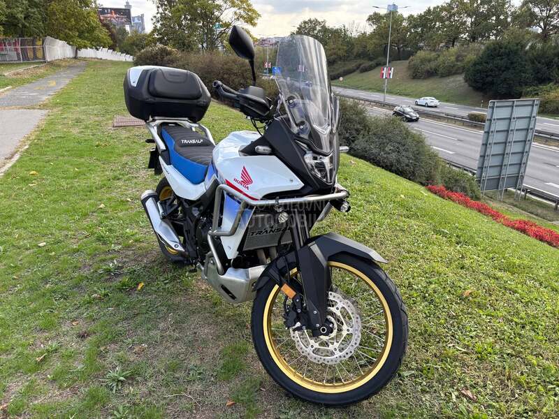 Honda Transalp XL750