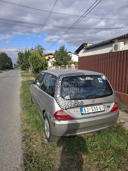 Lancia Ypsilon 
