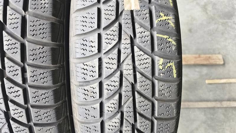 Hankook 165/65 R15 Zimska