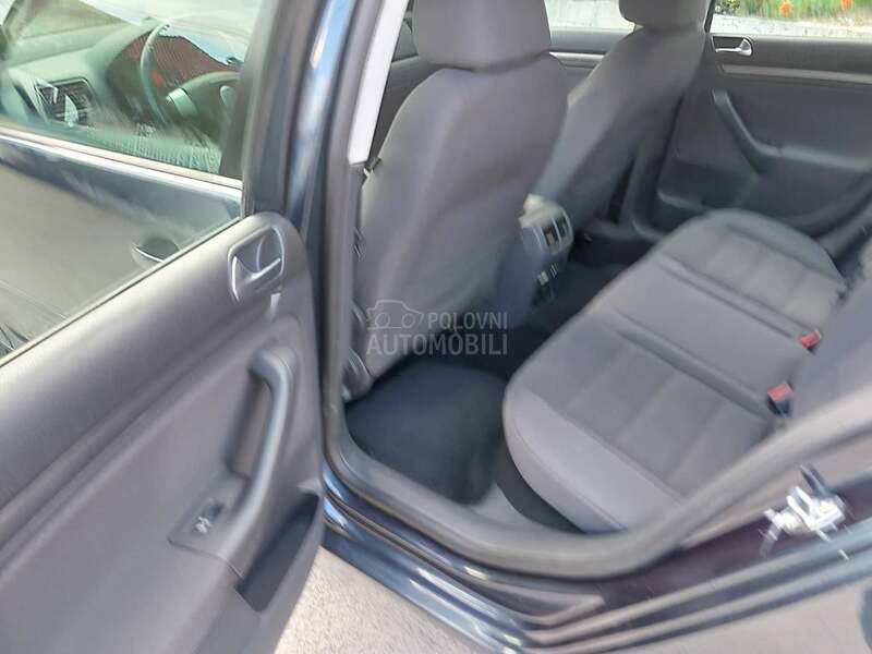 Volkswagen Golf 5 1.6I8V GERMANY