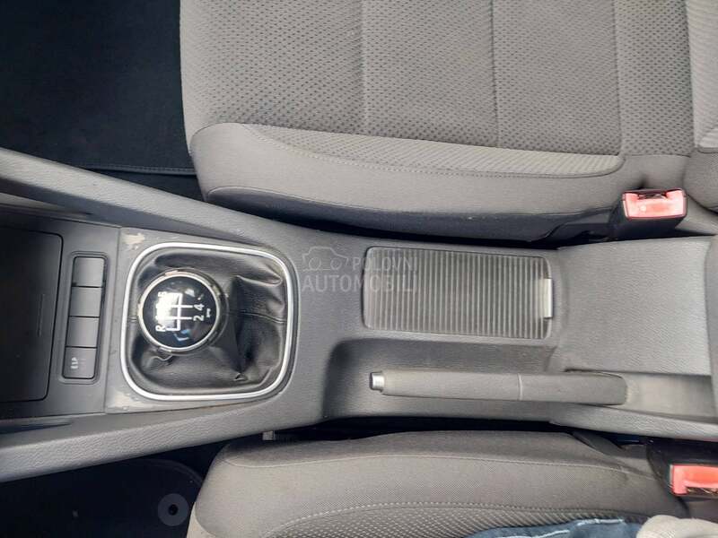 Volkswagen Golf 5 1.6I8V GERMANY