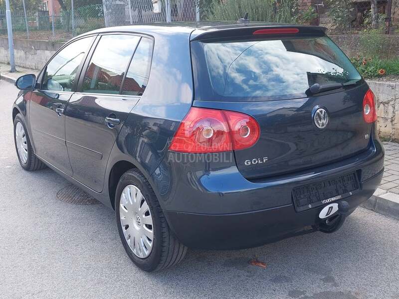 Volkswagen Golf 5 1.6I8V GERMANY