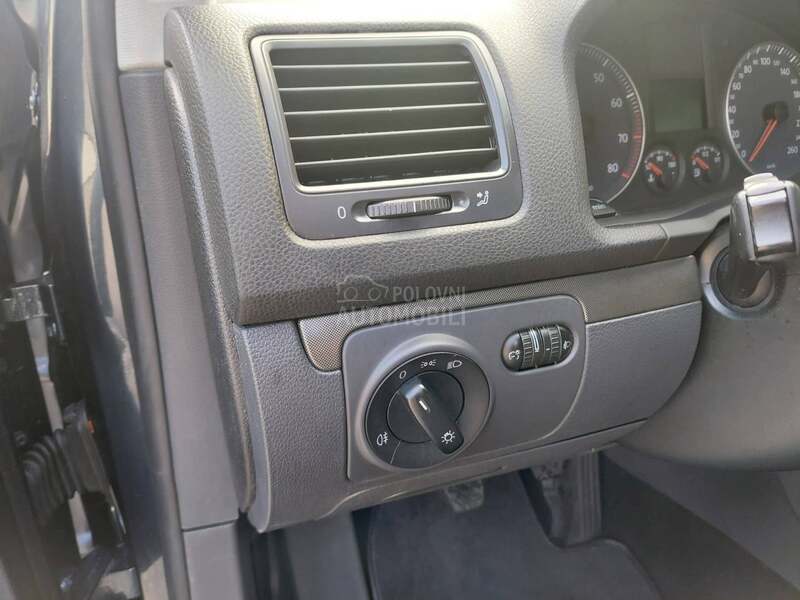 Volkswagen Golf 5 1.6I8V GERMANY