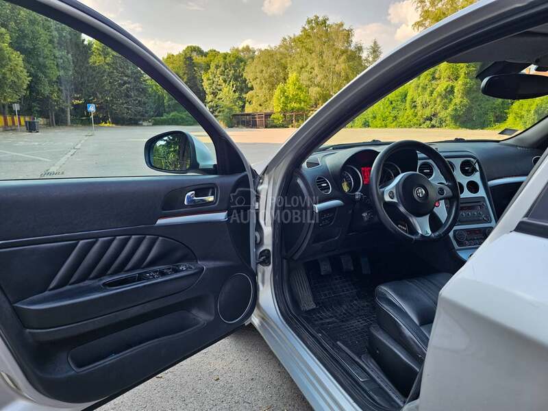 Alfa Romeo 159 1.9 150hp