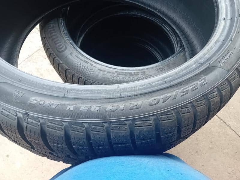 Pirelli 225/40 R19 Zimska
