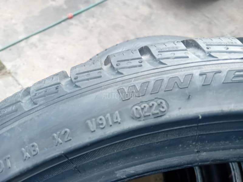 Pirelli 225/40 R19 Zimska