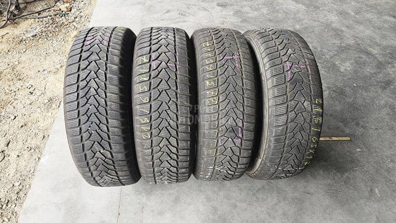 Uniroyal 215/65 R17 Zimska