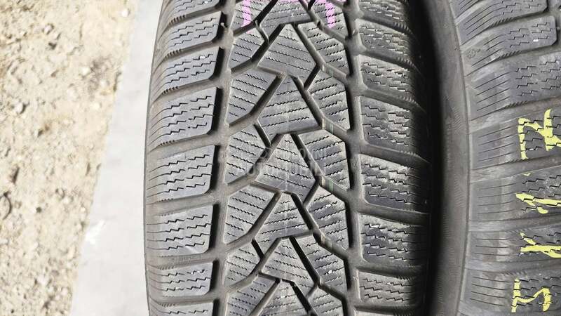 Uniroyal 215/65 R17 Zimska