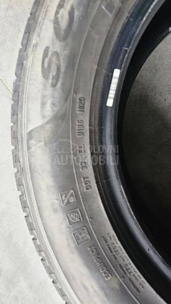 Pirelli 215/65 R17 Zimska