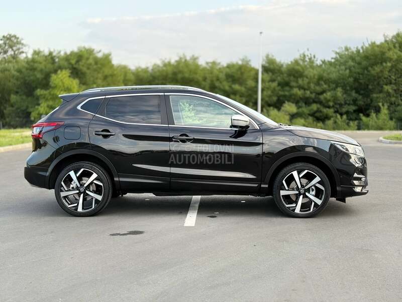 Nissan Qashqai TEKNA/ PANO/ AUTO