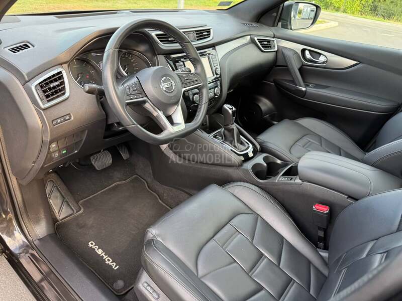 Nissan Qashqai TEKNA/ PANO/ AUTO