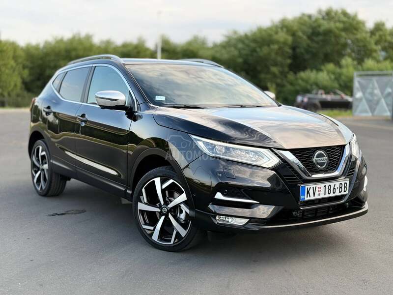 Nissan Qashqai TEKNA/ PANO/ AUTO