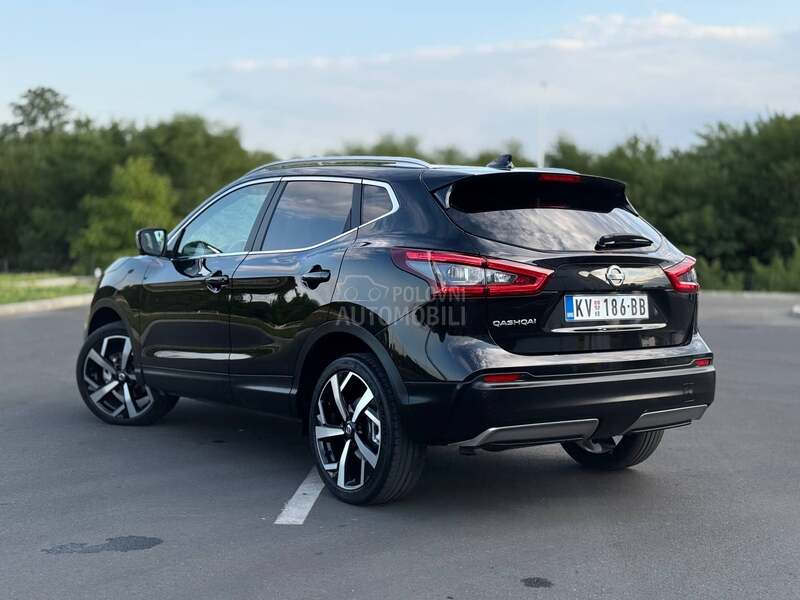 Nissan Qashqai TEKNA/ PANO/ AUTO