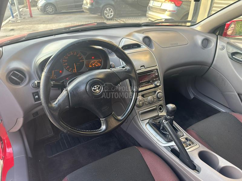 Toyota Celica 1.8 VVT-i CH