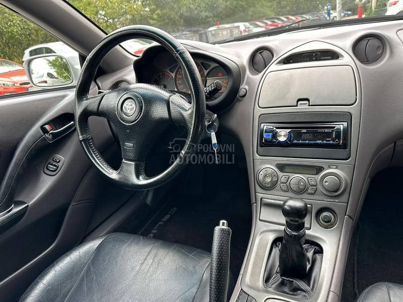 Toyota Celica 1.8 VVT-i CH