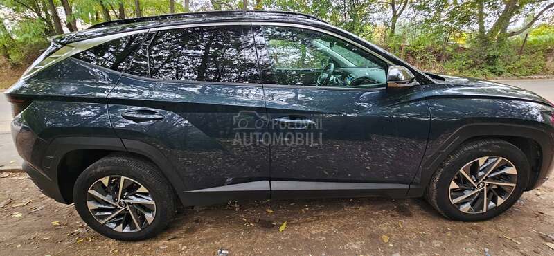 Hyundai Tucson 1.6 T GDI PREMIUM 2