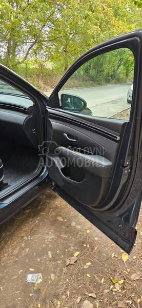 Hyundai Tucson 1.6 T GDI PREMIUM 2