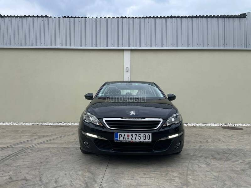 Peugeot 308 1.2i