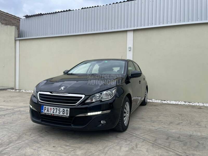 Peugeot 308 1.2i
