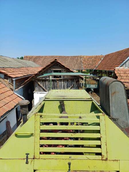 Claas protector