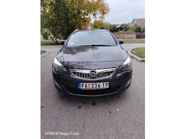 Opel Astra J 1.7 cdti
