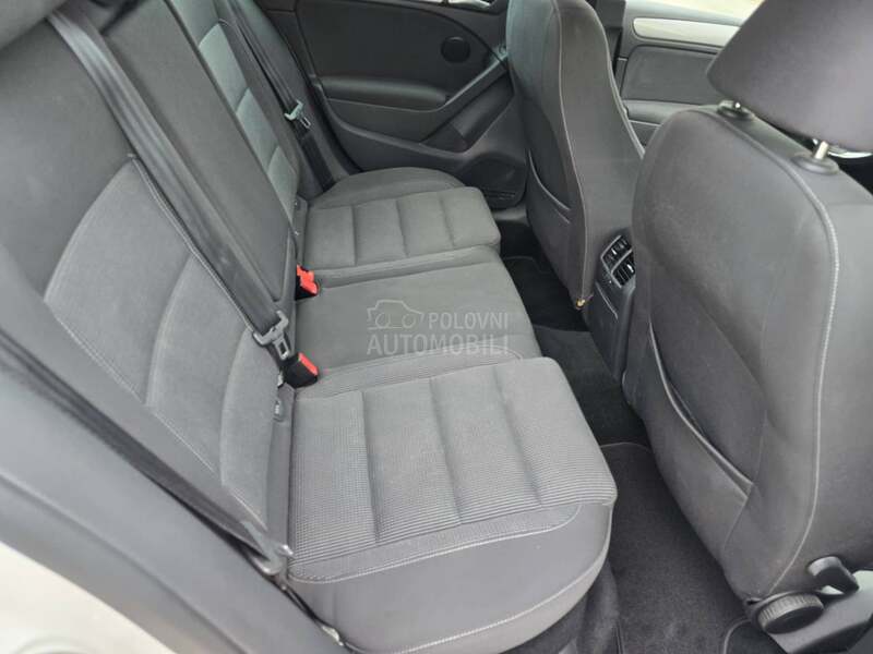 Volkswagen Golf 6 1.6 TDI GT