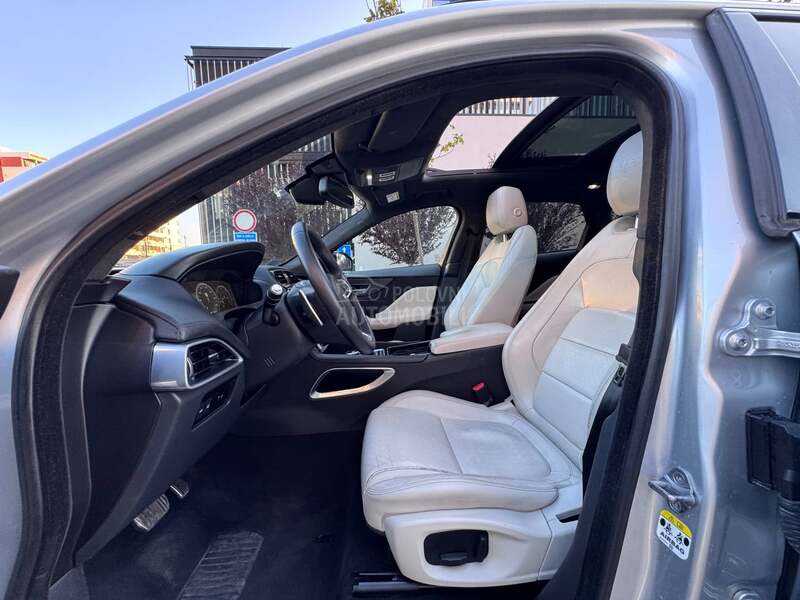 Jaguar F pace 3.0 S-SPORT