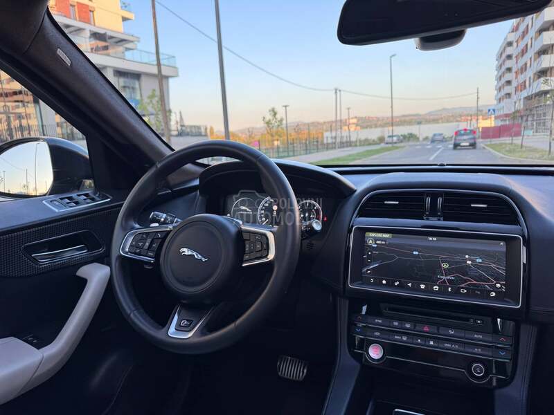 Jaguar F pace 3.0 S-SPORT