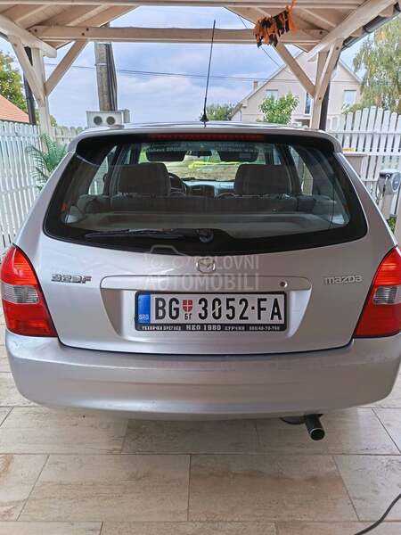 Mazda 323 NIJE NOV