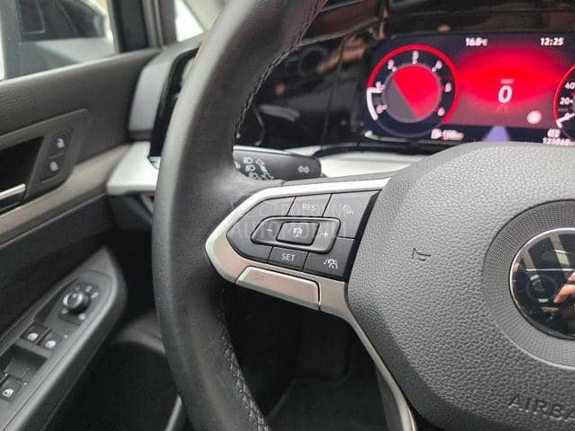 Volkswagen Golf 8 Pano IQ LED Matrix