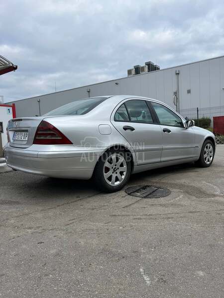 Mercedes Benz C 220 