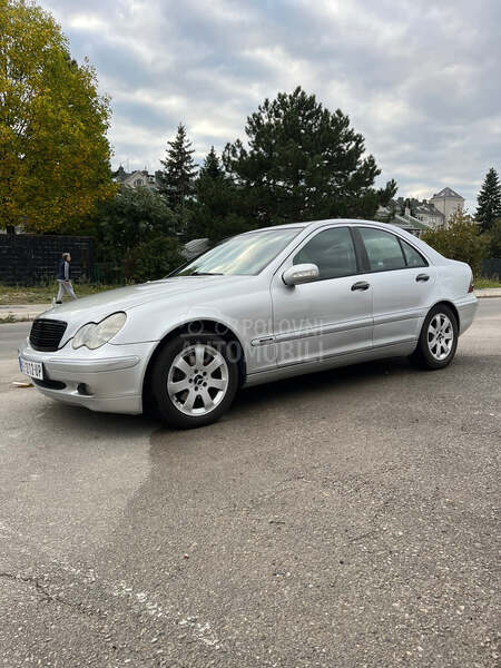 Mercedes Benz C 220 