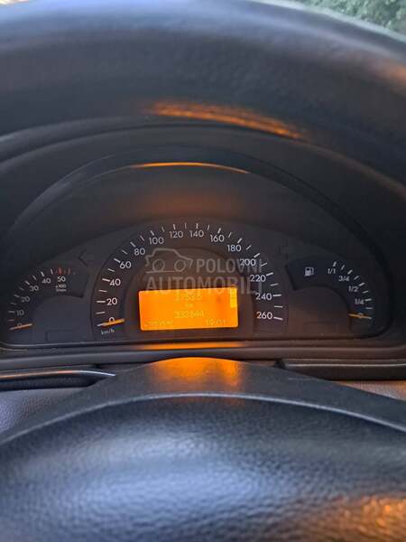 Mercedes Benz C 220 