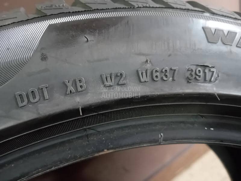 Pirelli 245/45 R19 Zimska